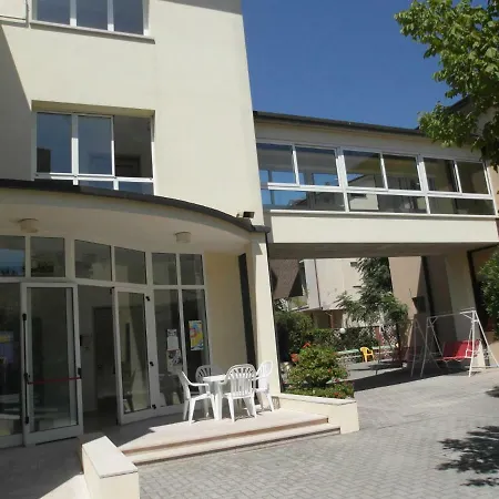 Hotel Lina Ricci Curbastro