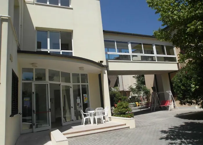 Hotel Lina Ricci Curbastro